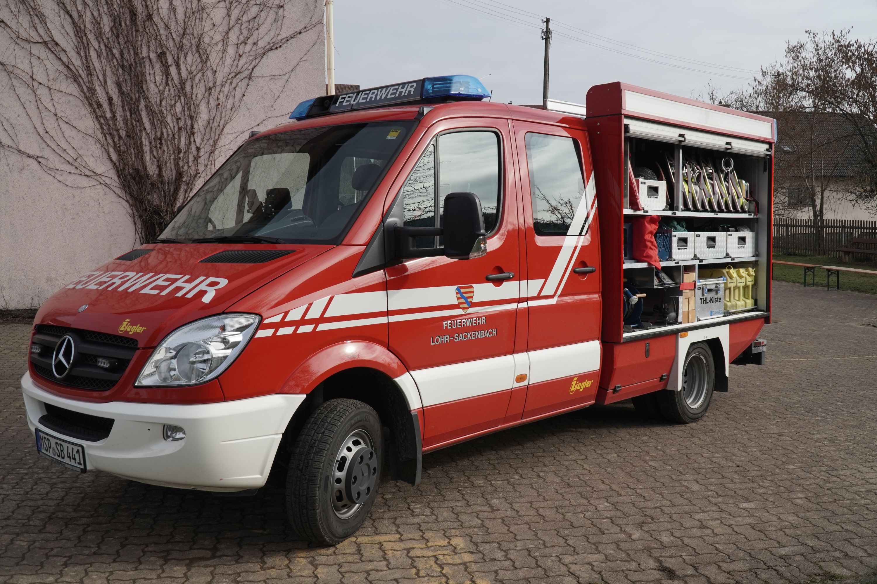 Fahrzeuge - Freiwillige Feuerwehr Sackenbach